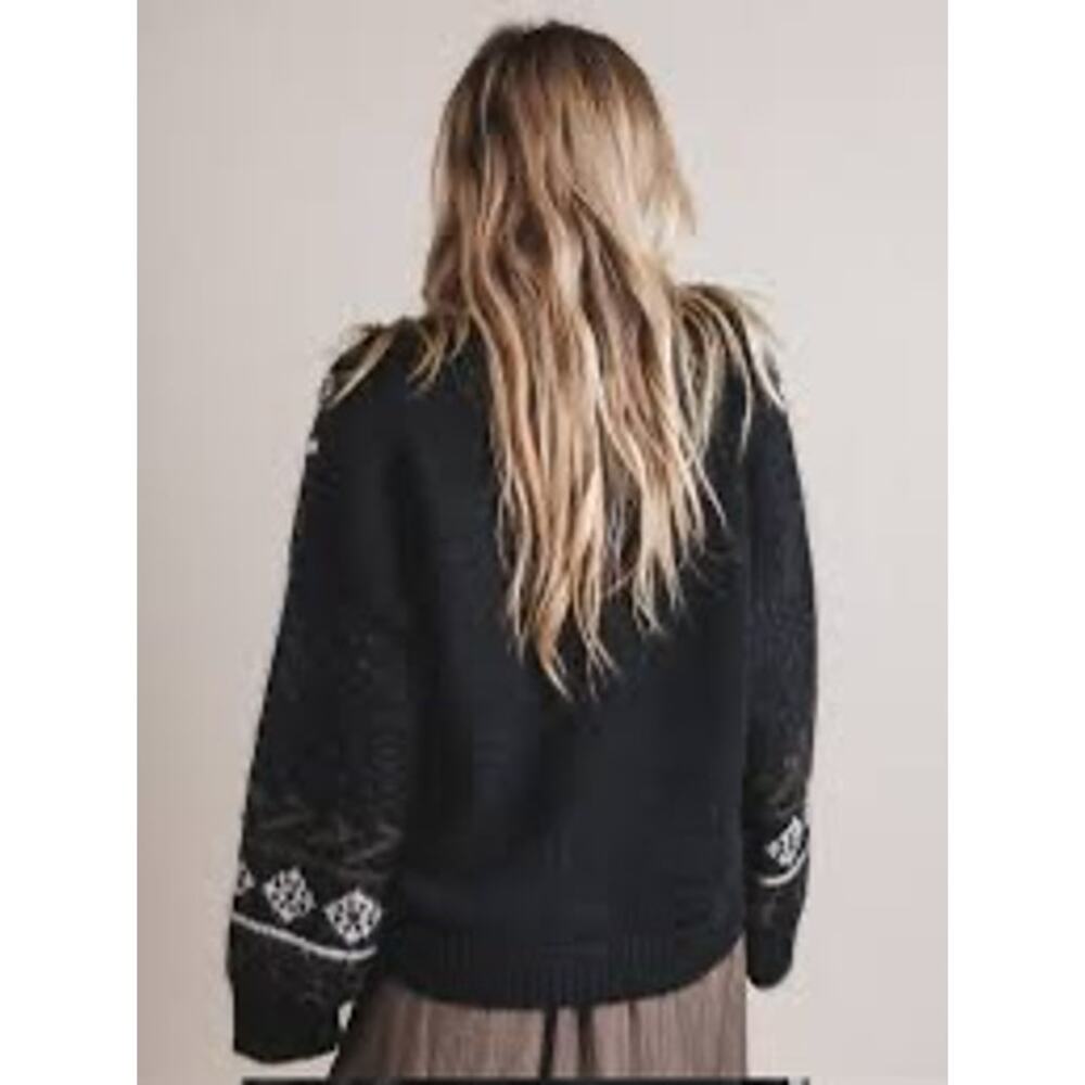 Vici Fall Gaze Sweater size Medium - Picture 2 of 11